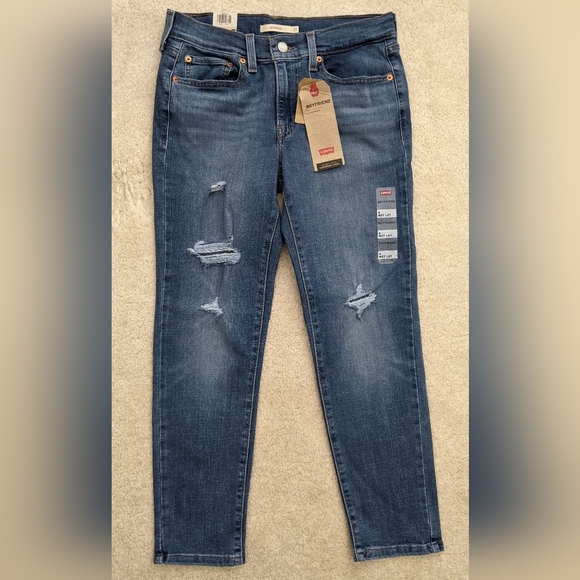 Levi's Denim - NWT Levi's Boyfriend jeans size 4 27W